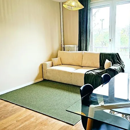 Cosy Corner Apartment